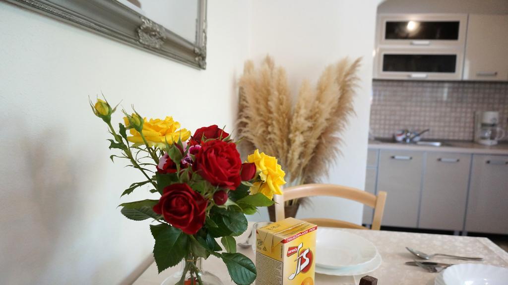 Apartments Red Rose Hoek van Holland Ngoại thất bức ảnh